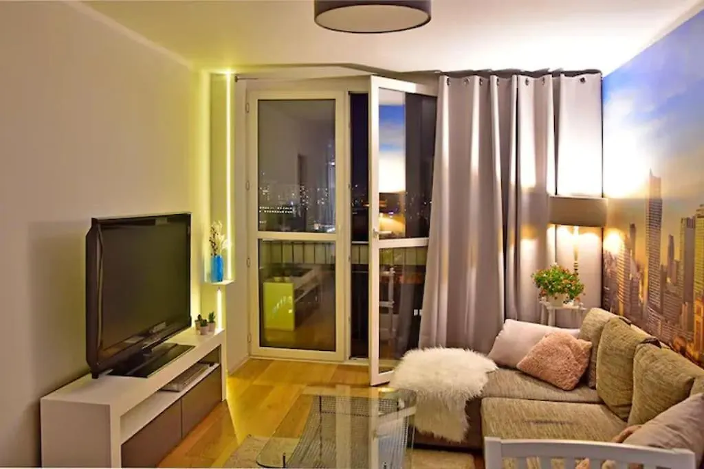 City Center-Comfortable And Stylish Apartment- P2 Warsaw Apartment